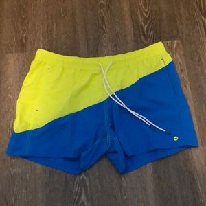Vineyard Color Block Weekend Performance Shorts